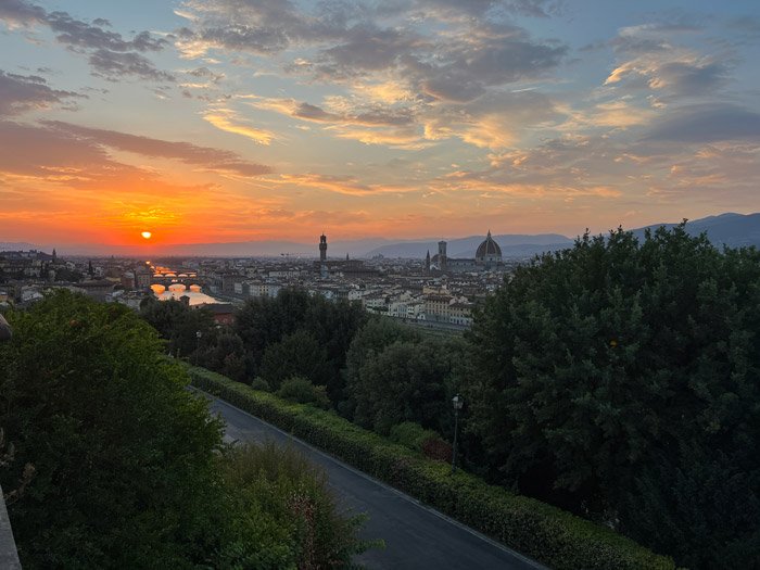 Piazzale Michelangelo pôr do sol em Florença