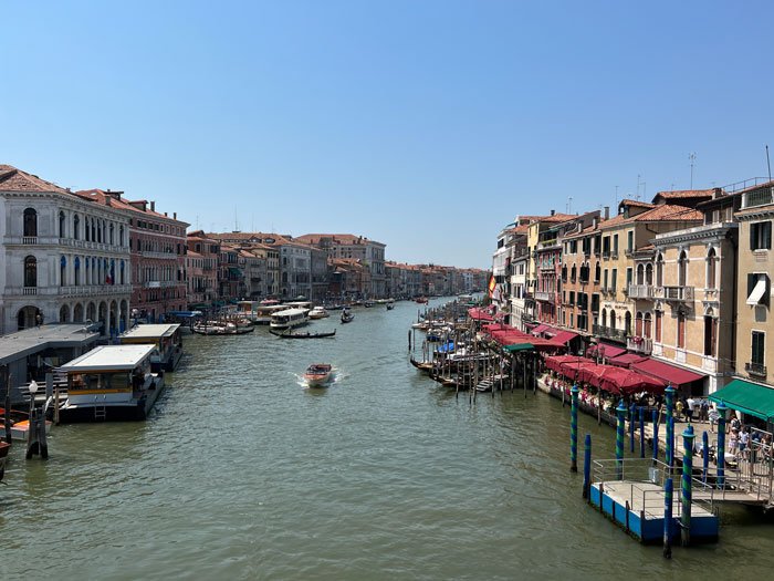 Ponte di Rialto em Veneza